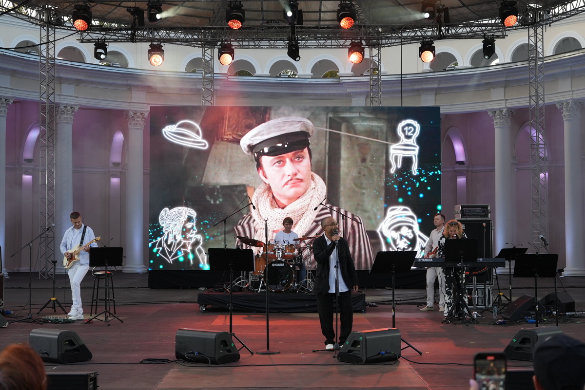     Культурные события зимы: концерт для киноманов,  юбилей“Гранд Отеля Европа” и презентация книги Маши Янковской