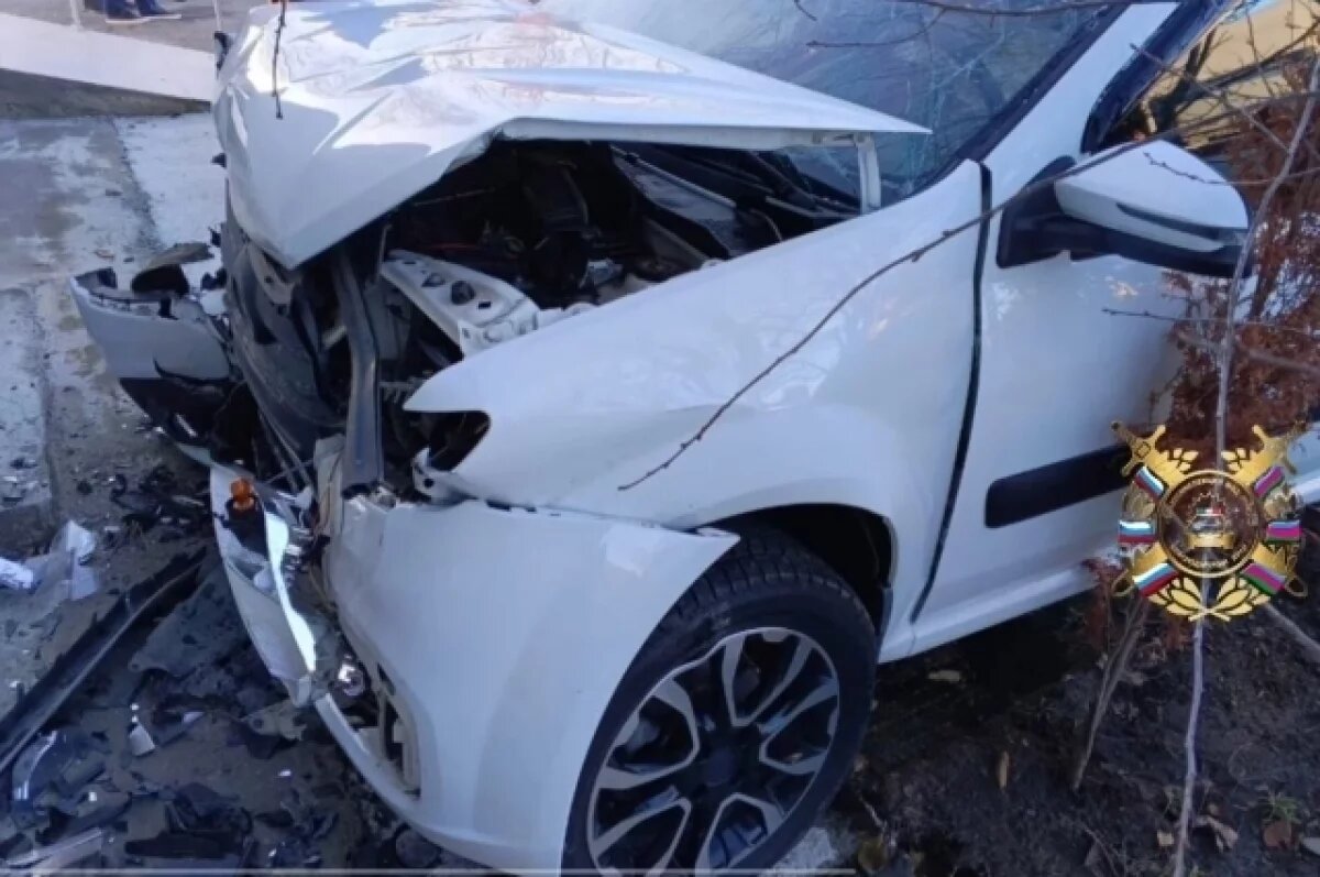    На Кубани водитель насмерть сбил 64-летнюю женщину и врезался в здание