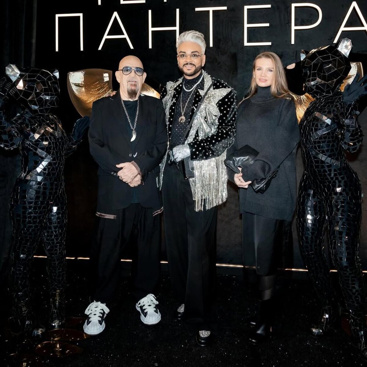    Михаил Шуфутинский с женой на премьере Филиппа Киркорова Социальные сети