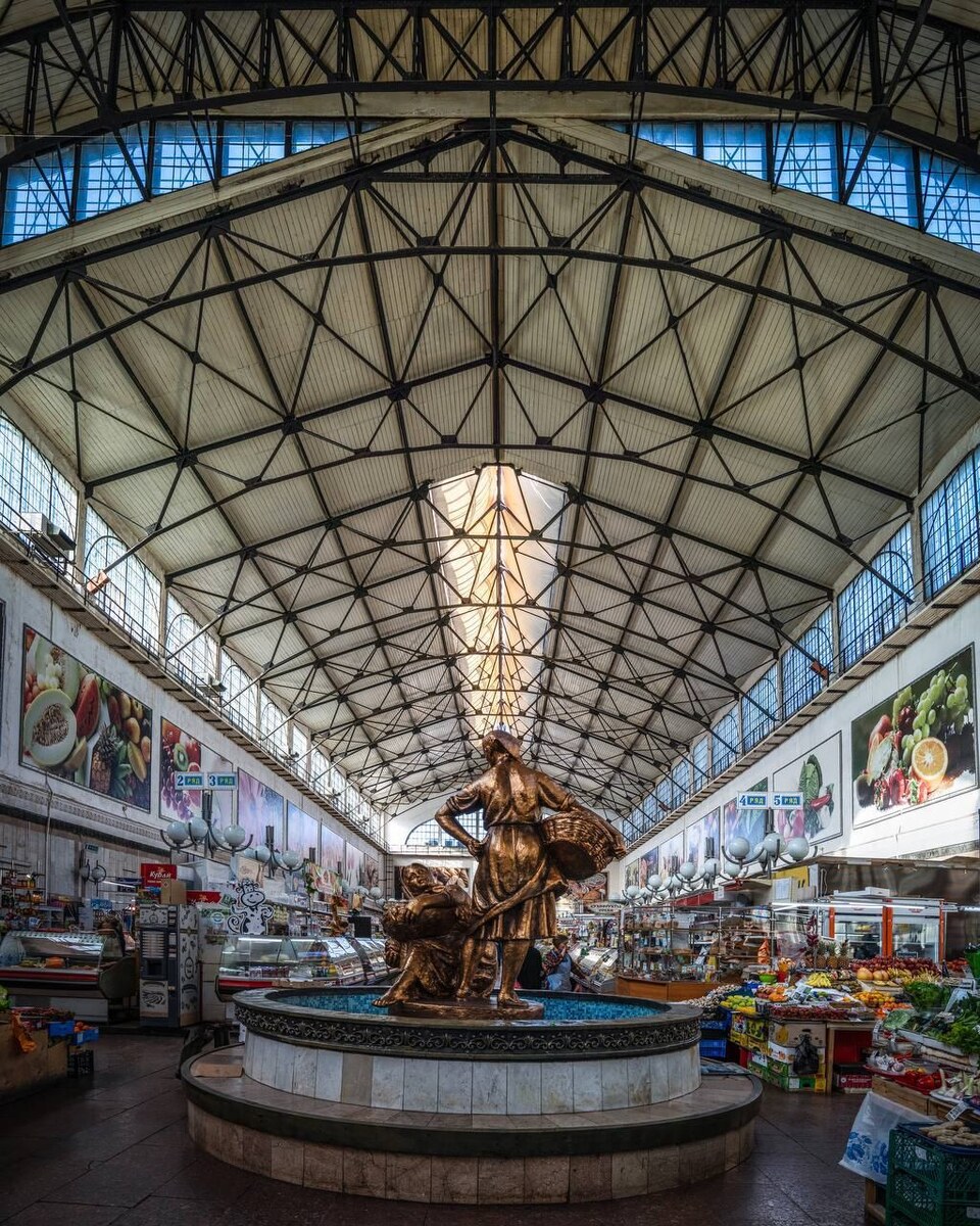 Не Магнит и не Пятерочка, но очень атмосферно