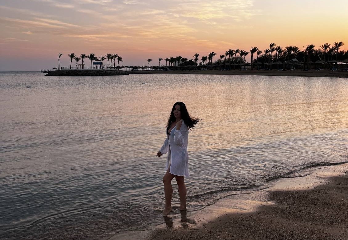 это я загадочно гуляю на рассвете