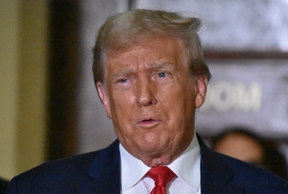    Дональд Трамп