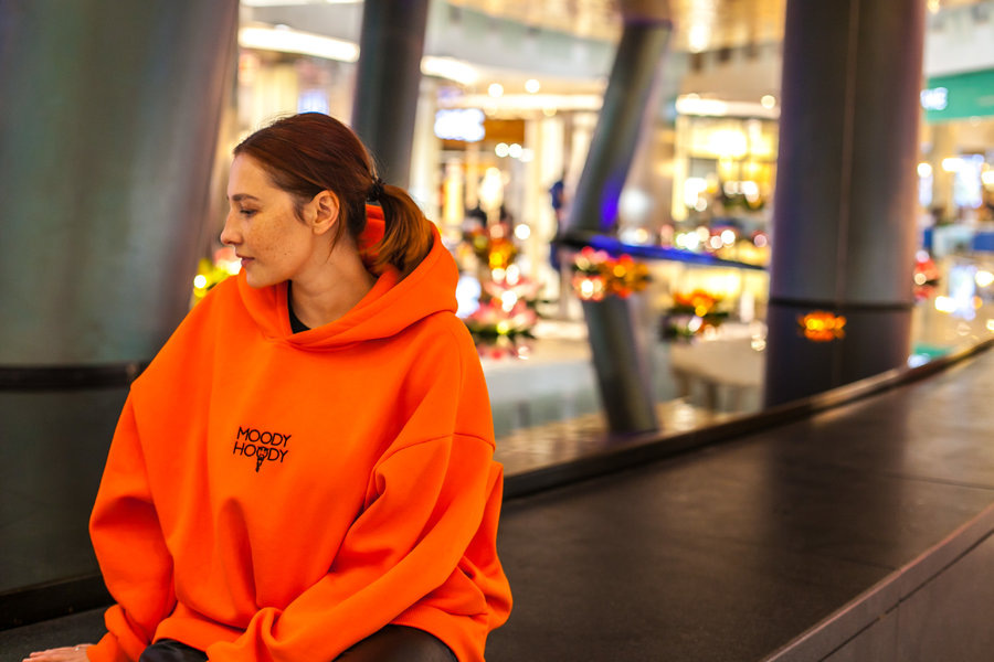 Современаня мода, которую принято ругать. 