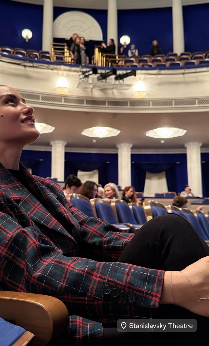 Фото из личного блога Фахрие Эвджен