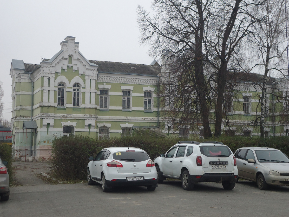 Вот это интересное здание, постройки 1903 года. Из архива автора.