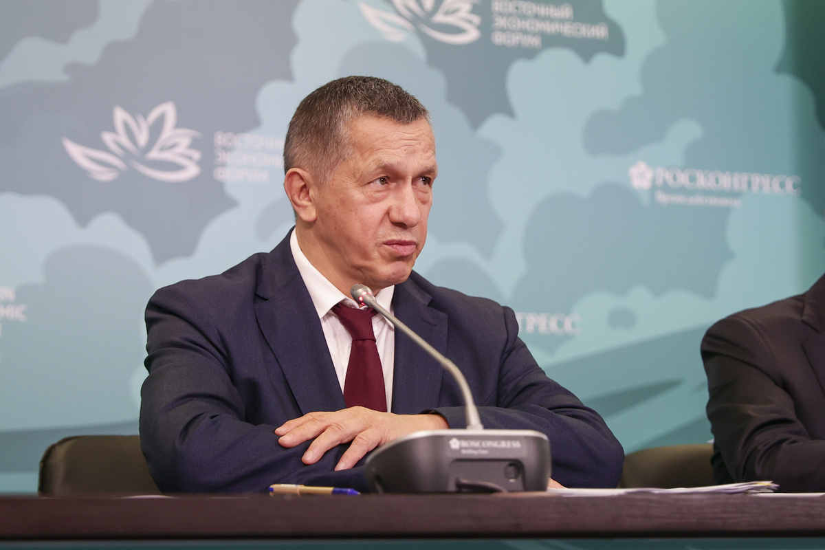 Юрий Трутнев разберется с проблемой в выдаче дальневосточной ипотеки..  Фото: ФедералПресс / Иван Кабанов