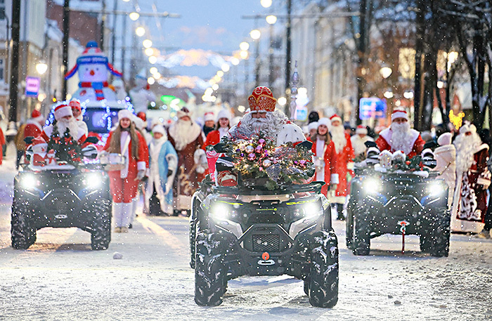     Фестиваль «НаШествие Дедов Морозов» в Рыбинске.    
 Фото: Владимир Смирнов/ТАСС