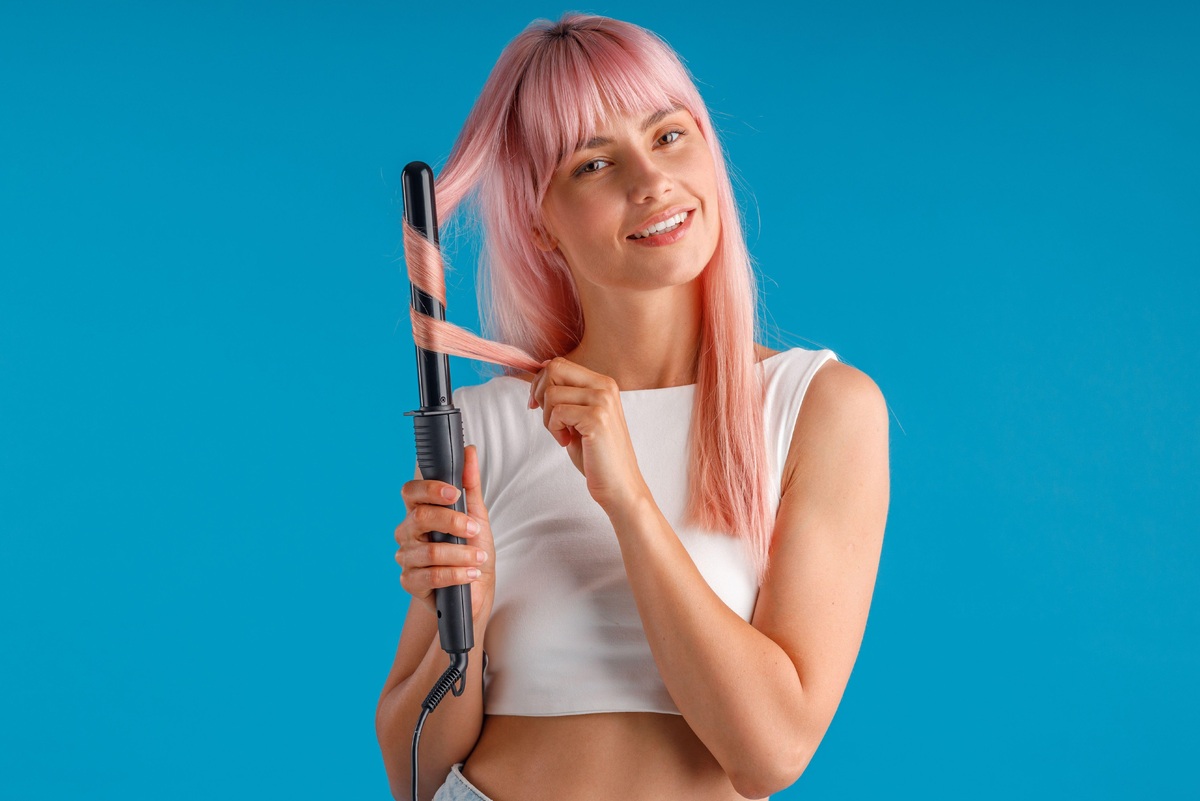     6 ошибок, которые все мы делаем при завивке волос