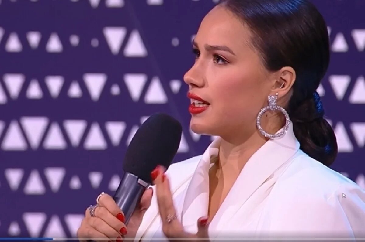    Олимпийская чемпионка Загитова призналась, что увеличила губы у косметолога