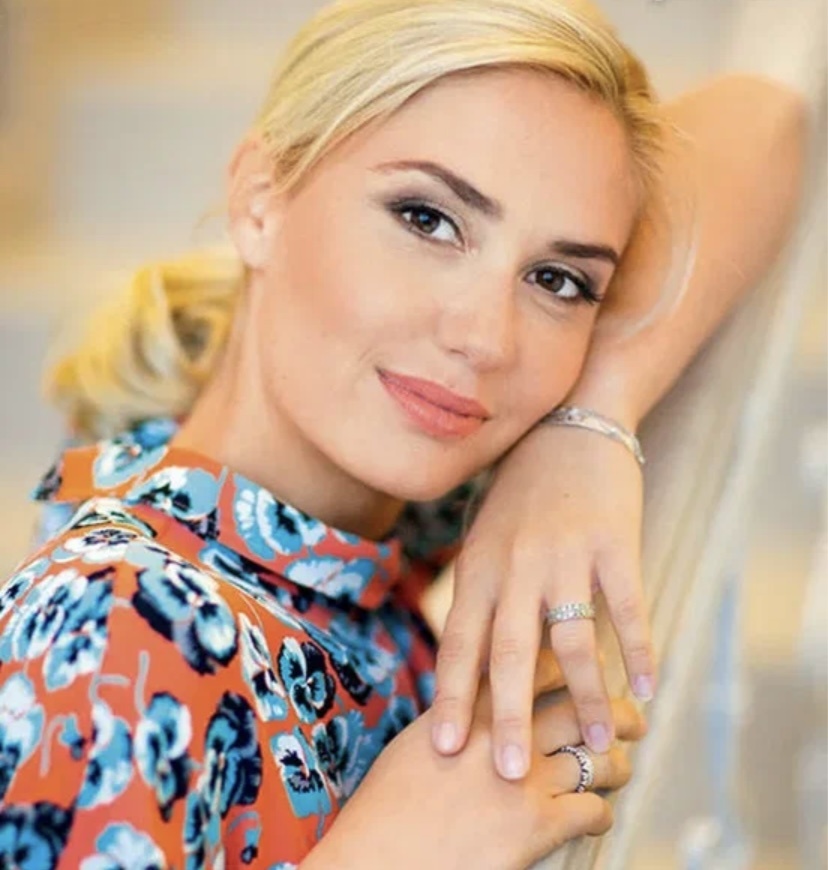 Агата Муцениеце