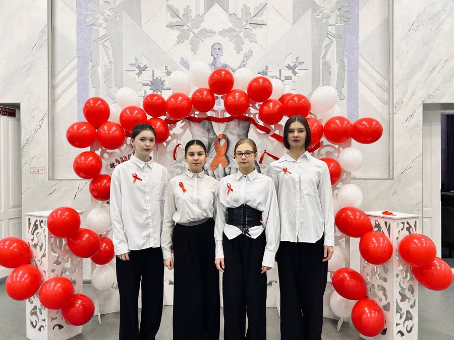     "Красная ленточка": в Копыльском РЦК поговорили об опасностях, связанных с ВИЧ