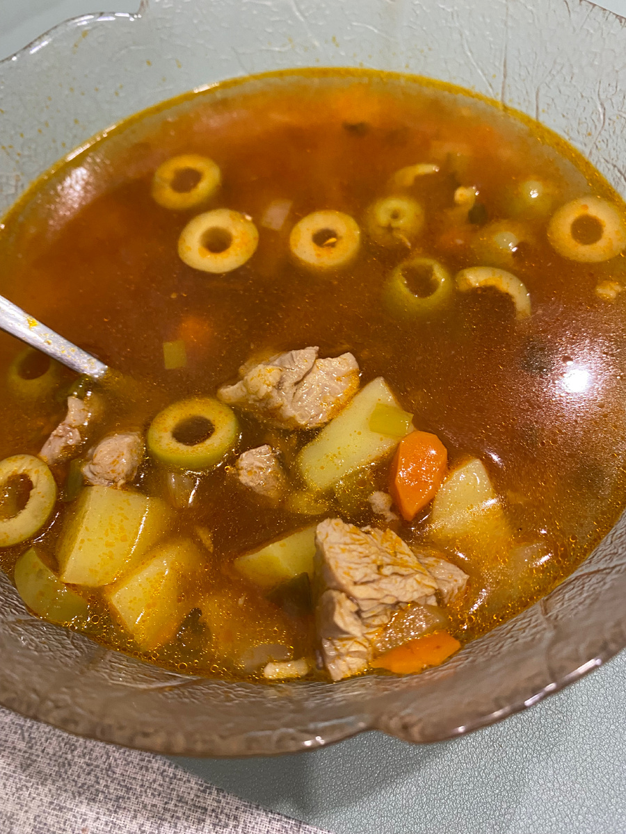 Яркий вкусненький супчик 