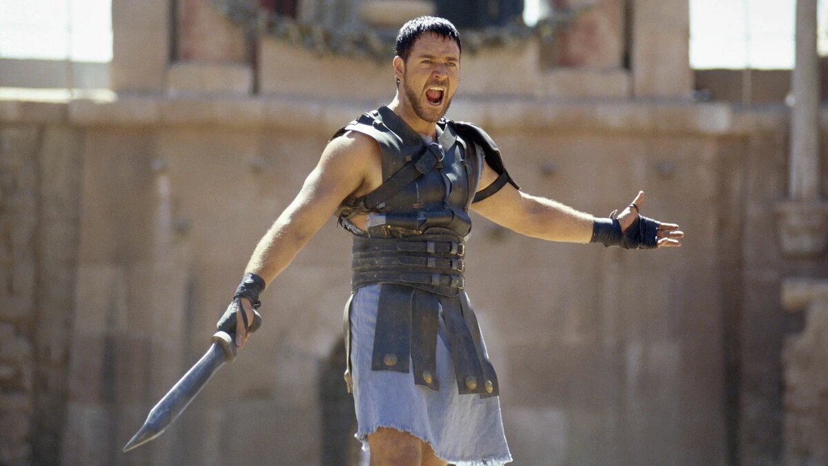 Рассел Кроу в роли генерала Максимуса из фильма «Гладиатор» 2000 года.