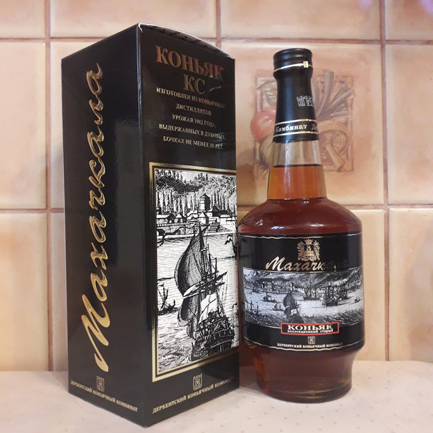 Коньяк Махачкала. Первое знакомство