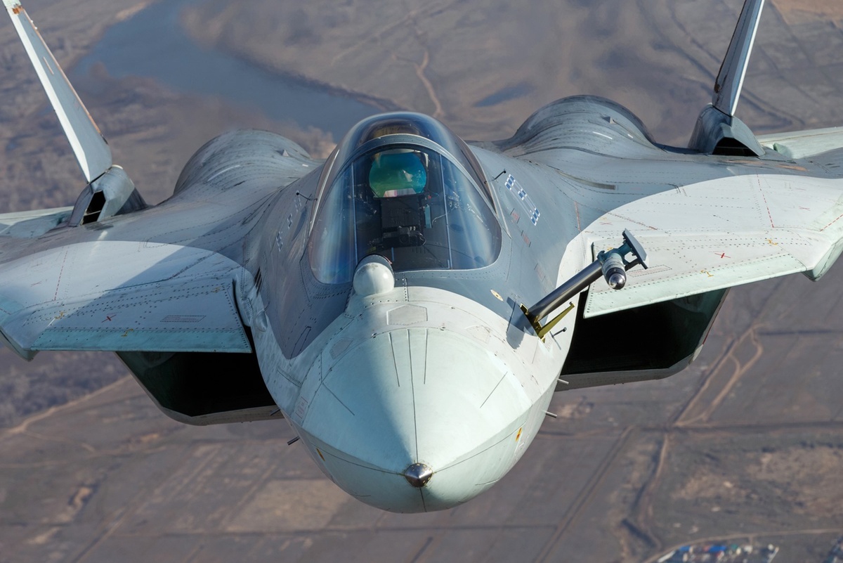    Истребитель Су-57 получил компактную крылатую ракету большой дальности./Министерство обороны РФ