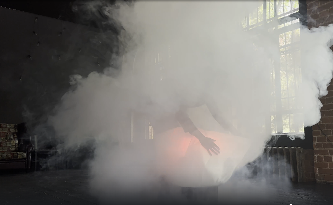 Автономный симулятор пожара "Погас" можно потушить настоящим огнетушителем и противопожарным потлотном (Пролистнуть вправо фото)