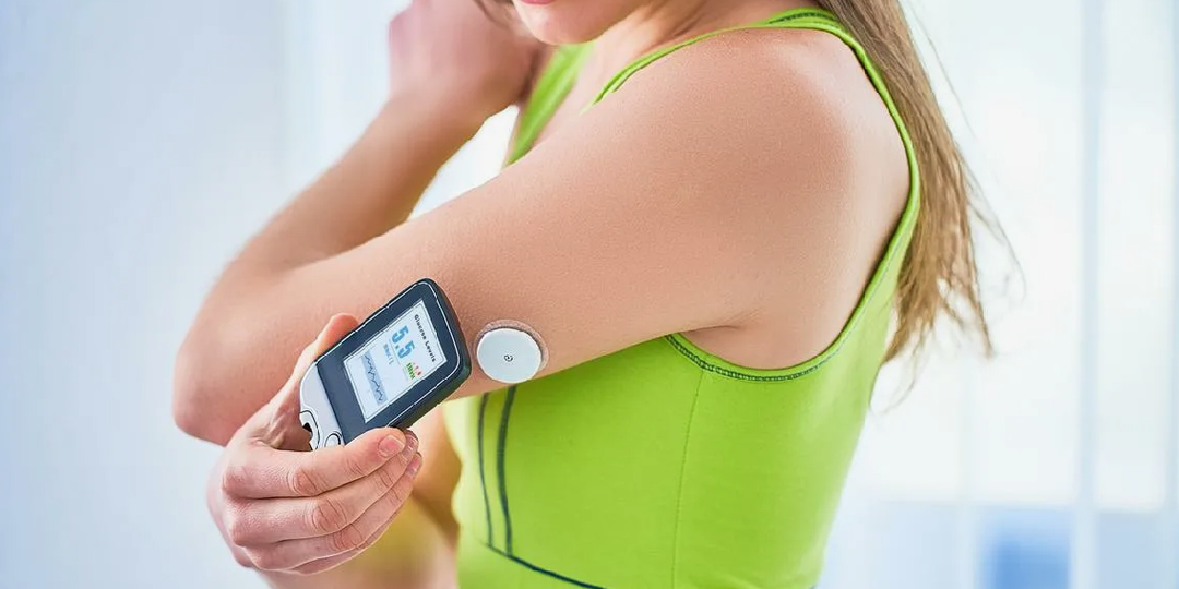 Как нутрициолог тестировала датчик круглосуточного мониторинга глюкозы...