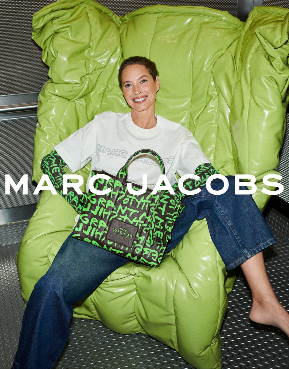    Таби Margiela x Louboutin, сумка-свуш Nike x Jacquemus и еще 8 коллабораций 2024-го, которые запомним надолго (фото 5)