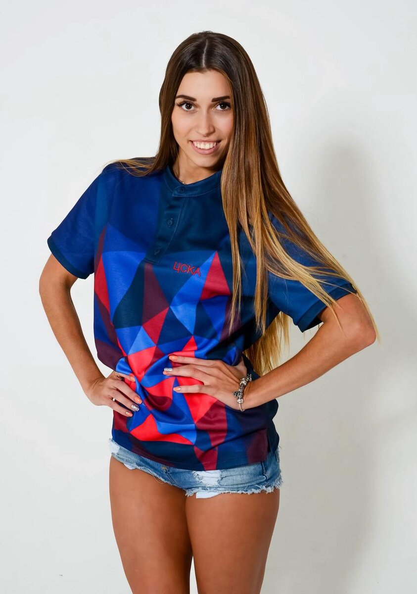 (фото: мой первый бизнес - производство одежды для официального магазина ПФК ЦСКА)