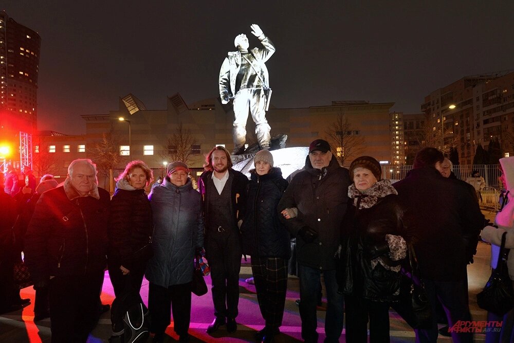    На фото (четвертый слева) Игорь Чкалов. Фото:  АиФ/ Эдуард Кудрявицкий