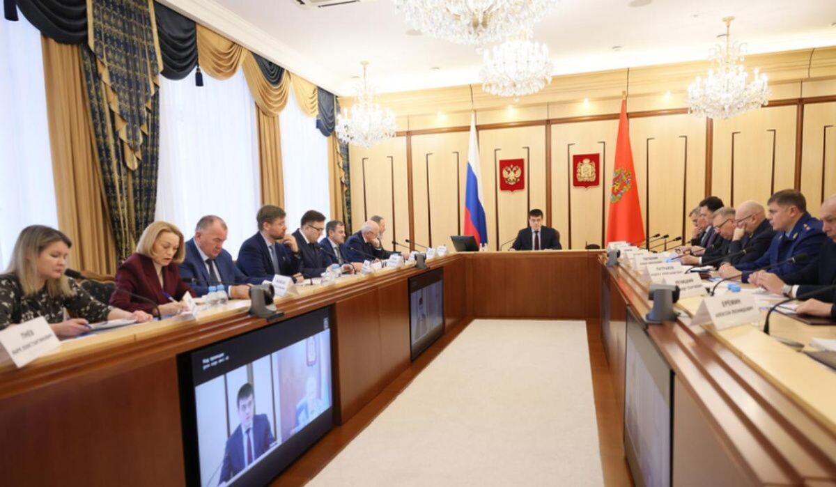     Совещание. Источник: krskstate.ru Автор фото: Пресс-служба администрации Красноярского края