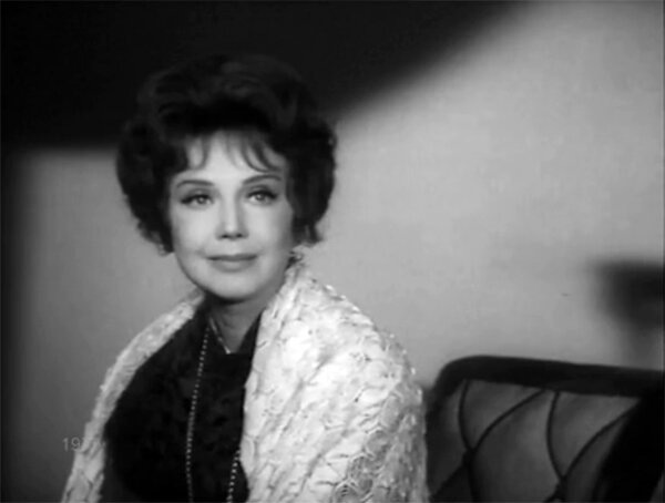 Елена Добронравова