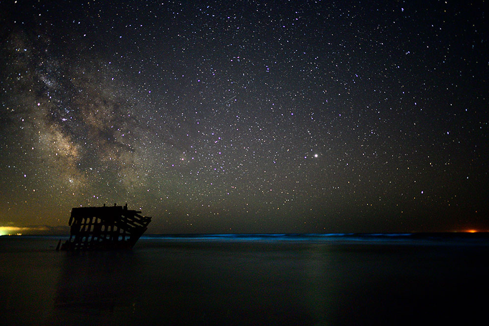 © Paul Van Allen - Млечный Путь в ночном небе Орегона. Nikon D850 + Nikon AF-S NIKKOR 20 мм f/1.8G ED при 15 сек, f/1.8, ISO 5000, ручная экспозиция, матричный замер