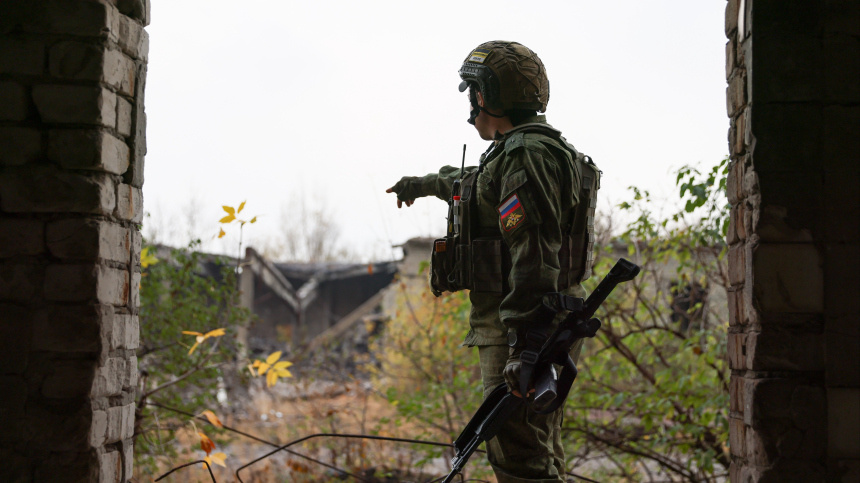    Фото: Река Александр/ТАСС; Минобороны РФ; 5-tv.ru