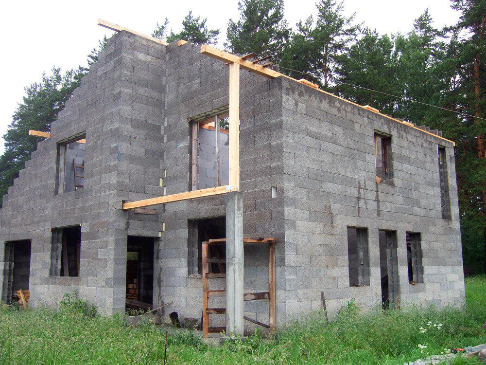 Построили коробку