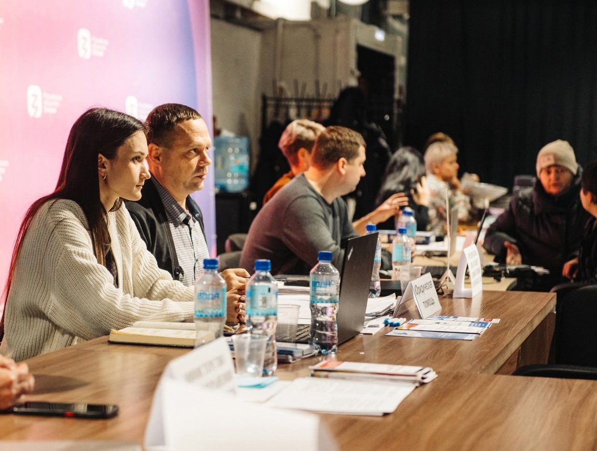    Губернатор Курской области поздравил юристов с профессиональным праздником