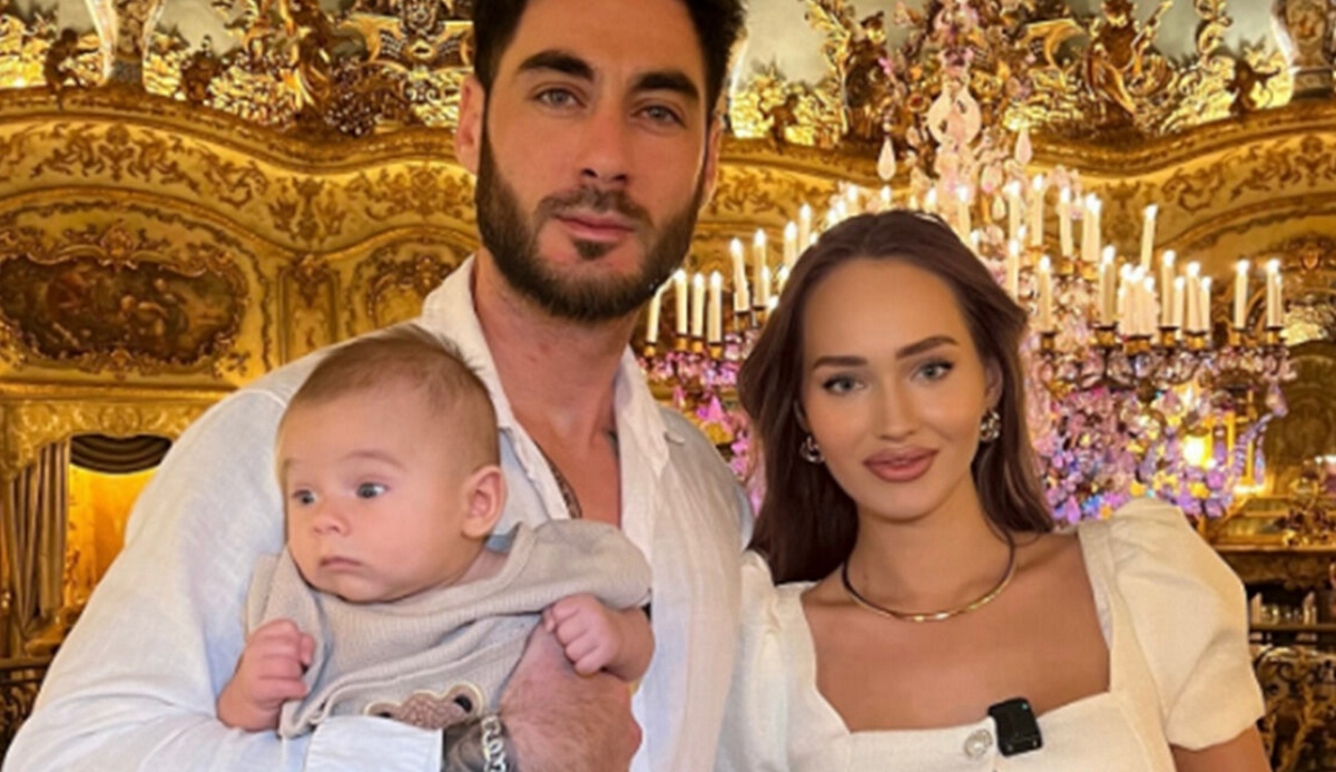 Тигран Салибеков с Викторией Лысковец и сыном Леоном. Фото: соцсети