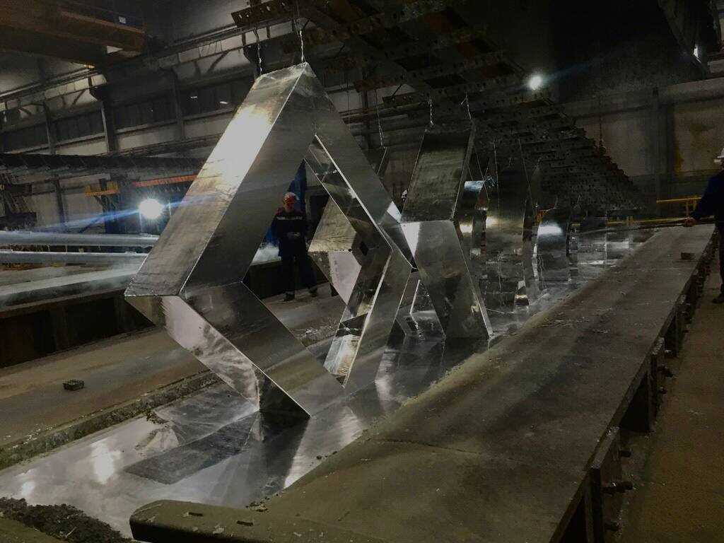 Погружение оборудования в цинк