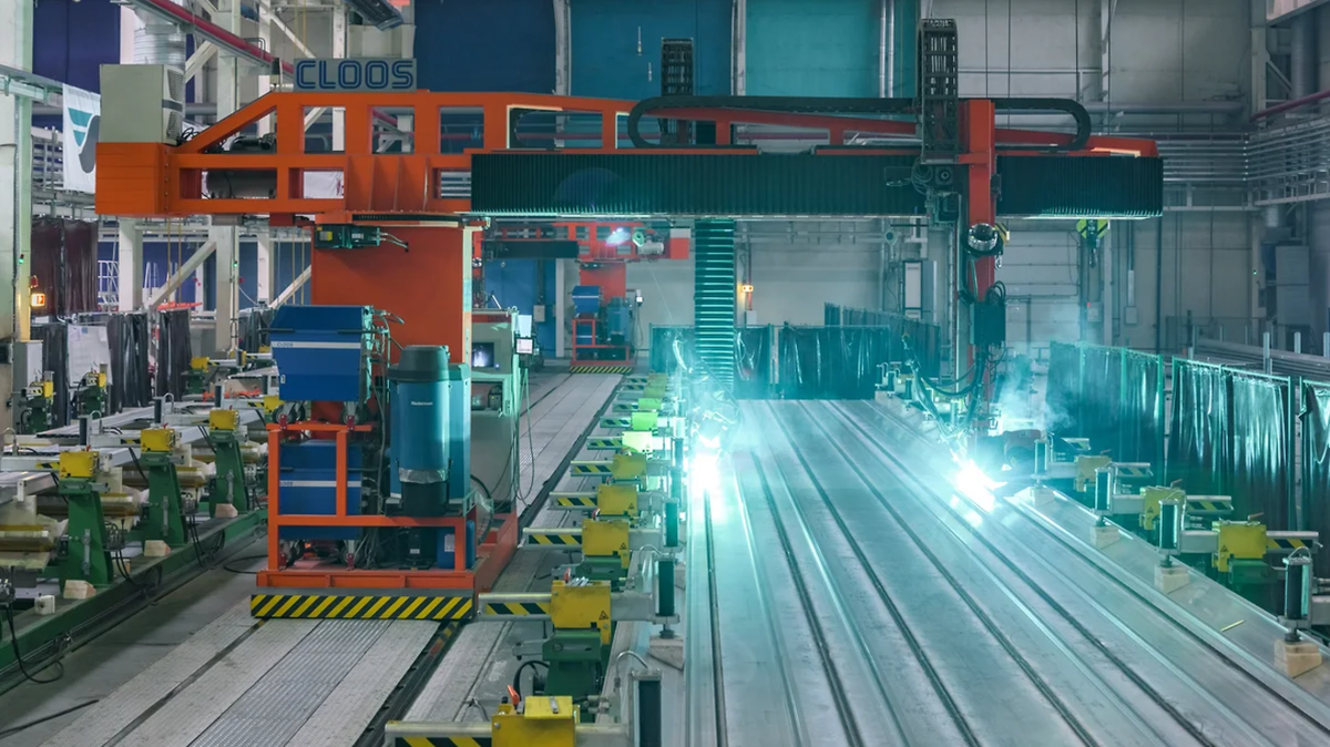 Сварной роботизированный комплекс на заводе «Уральские локомотивы». Источник: Уральские локомотивы