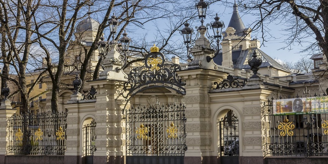 9 доступных для посещения особняков Петербурга