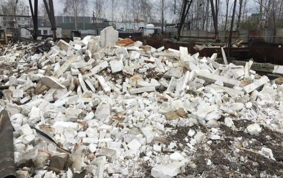 Залежи бесплатного полистирола у нас на каждом километре