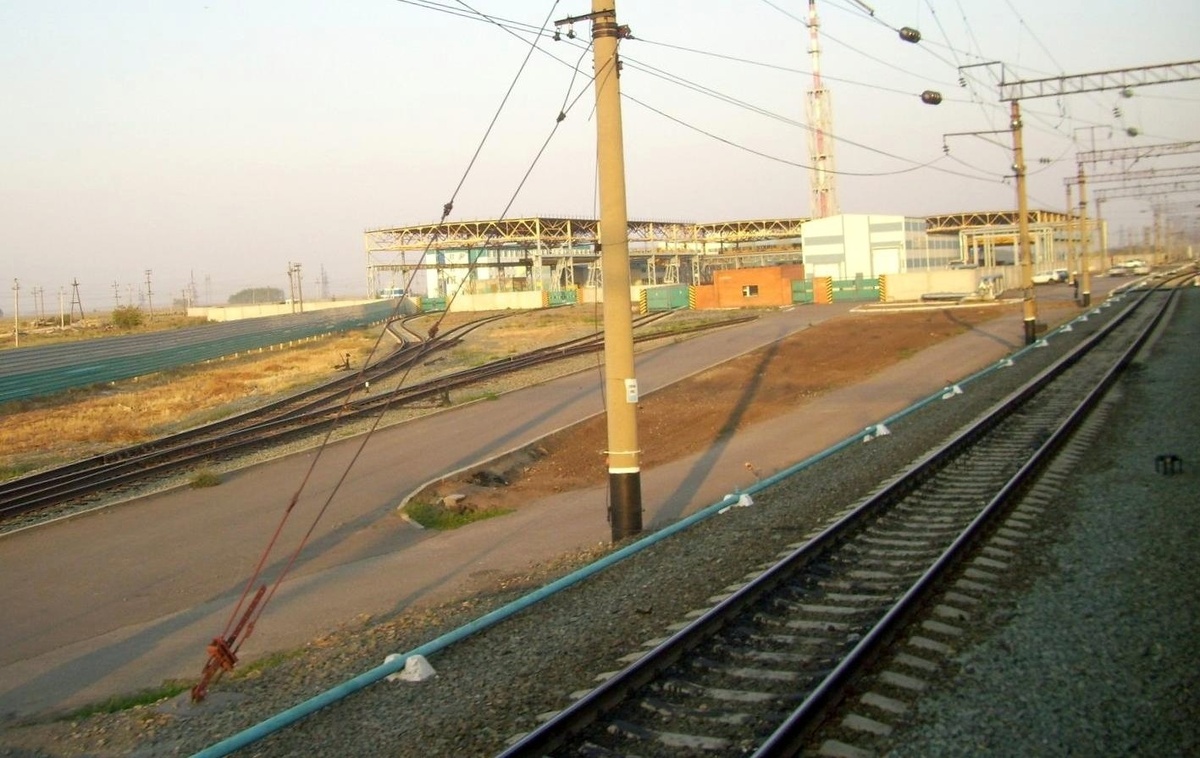 © Anakin / «Наш транспорт» / wiki.nashtransport.ru / CC BY 3.0 (Ст. Иртышское, 2014 г.)