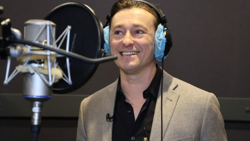 Сергей Безруков на озвучании анимационного фильма «Герои Арктики» – студия «Воронеж»