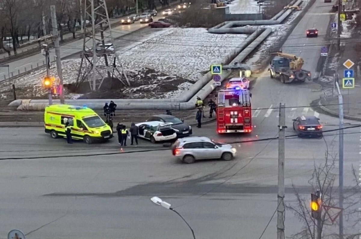    В Челябинске в ДТП по вине таксиста пострадала женщина