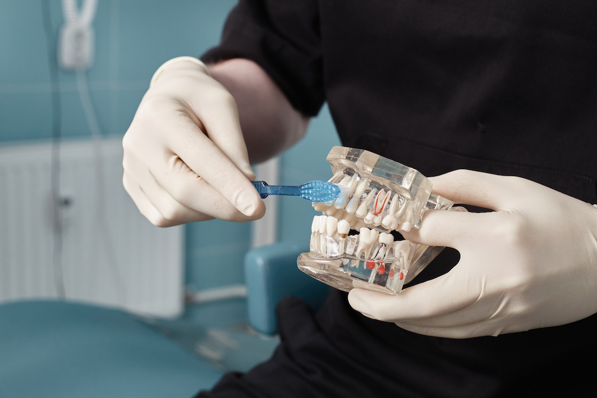 Уход за ортопедическими конструкциями