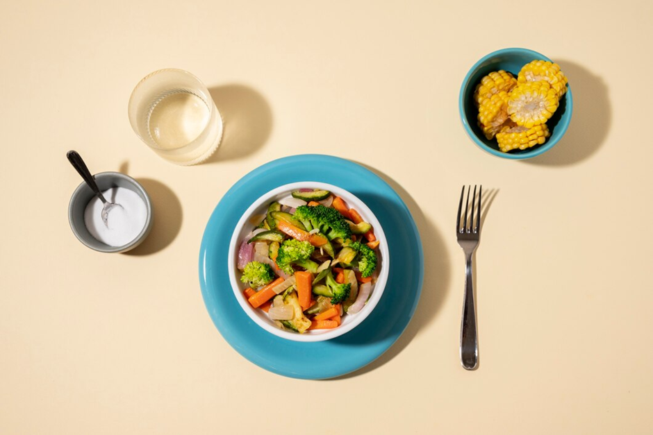 Помните: вам не обязательно доедать все, что лежит на тарелке – остановитесь, когда почувствуете себя сытым.