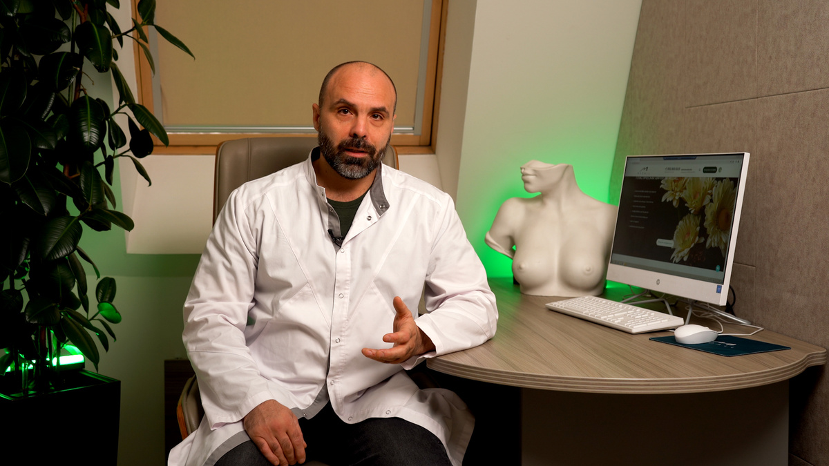 Борис Владимирович Выступец, кандидат медицинских наук, пластический хирург MEDALL