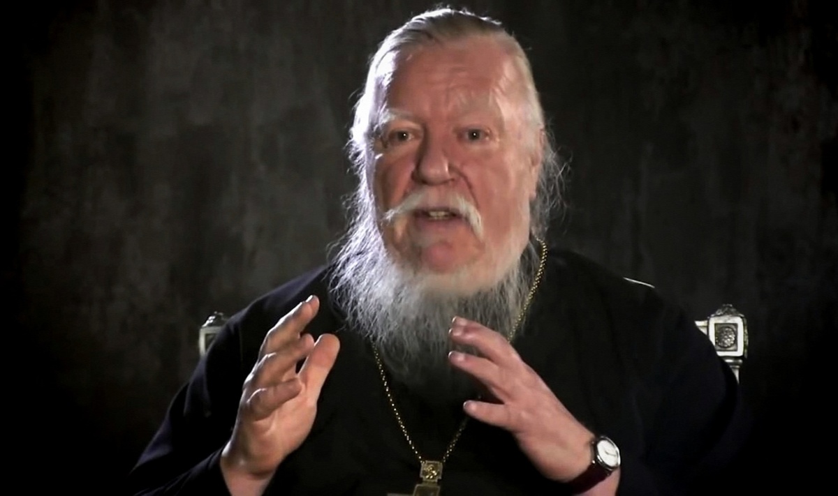 Димитрий Смирнов (07.03.1951 — 21.10.2020 гг.) — протоиерей, общественный деятель.