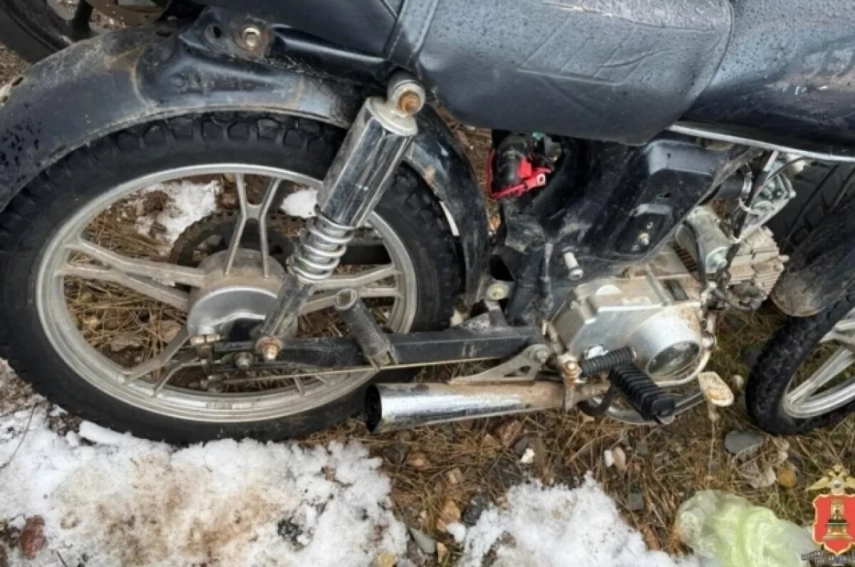    В Тверской области с автостоянки похитили мопед за 30 тысяч рублей