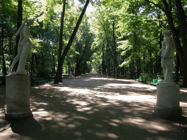Пустынность Летнего сада. Фото автора