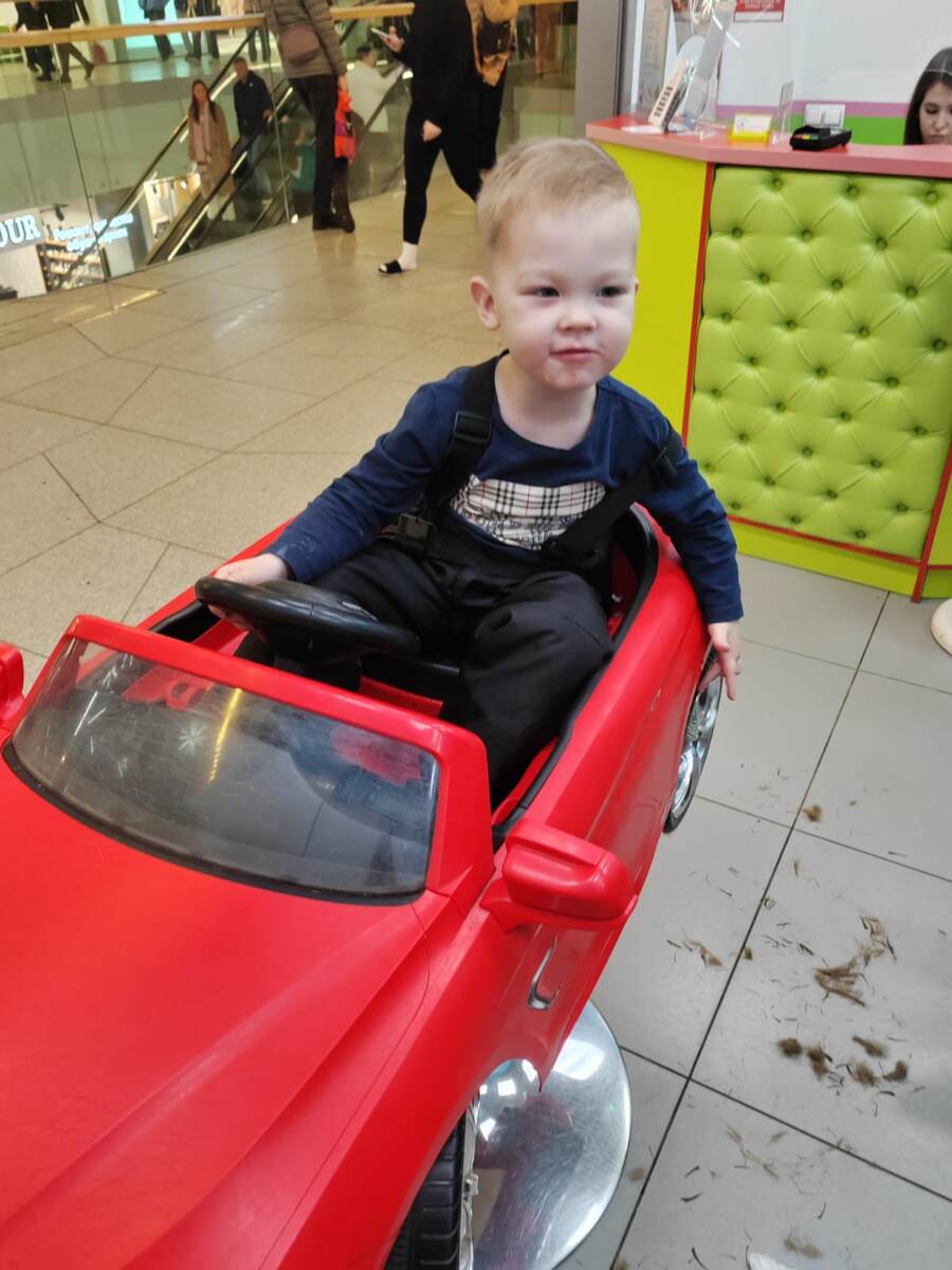 Петя, уже подстриженный