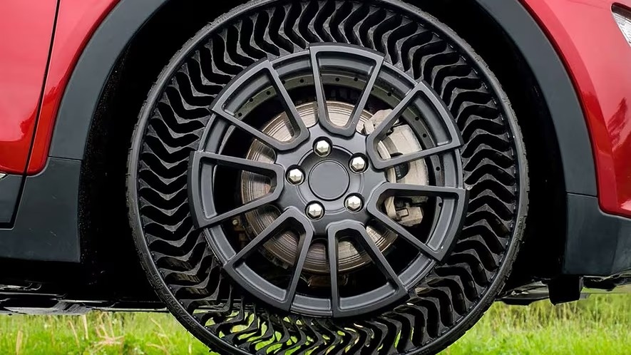 Такие колеса уже можно встретить в Сингапуре...