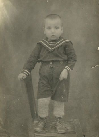 Фото автора от 28 августа  1947 года