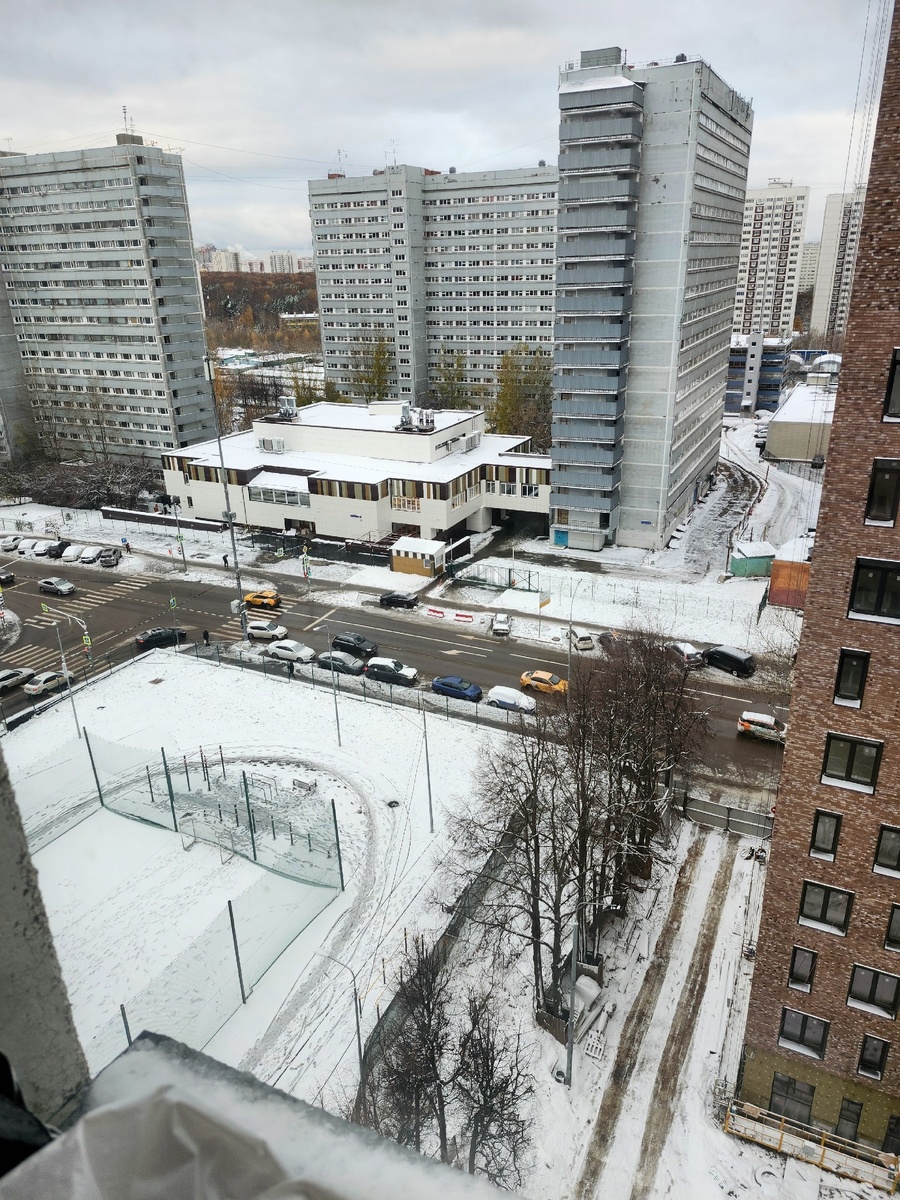 Вид из окна студенческого общежития. Москва.