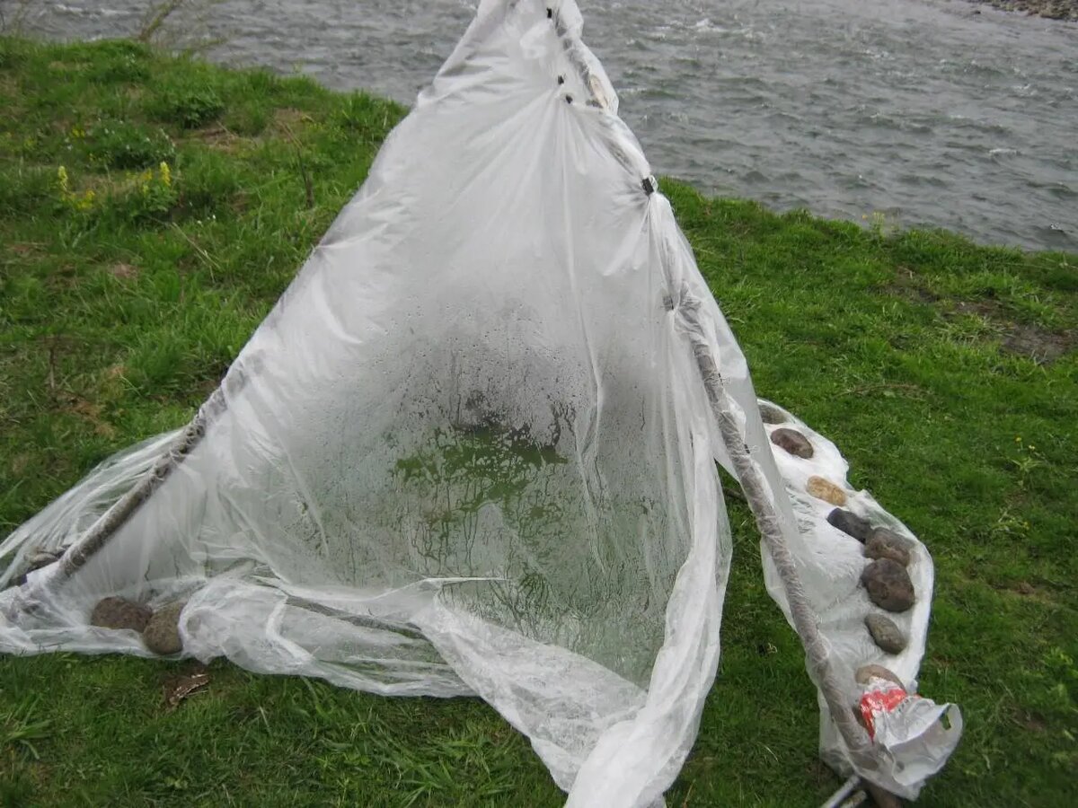 Каркас из трех прутьев