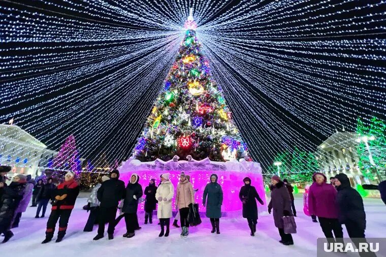 В Кургане перед Новым годом ожидается температура воздуха от минус 10 до минус 13 градусов. Фото: Екатерина Сычкова © URA.RU